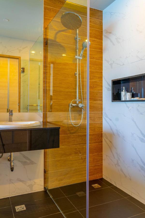 Golden Paradise Hotel - Sha Plus Karon ภายนอก รูปภาพ